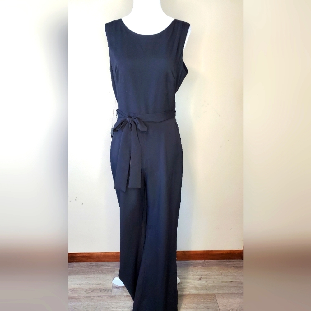Bebe jumpsuit size petite S